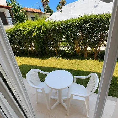 Odysseus Apart-hotel